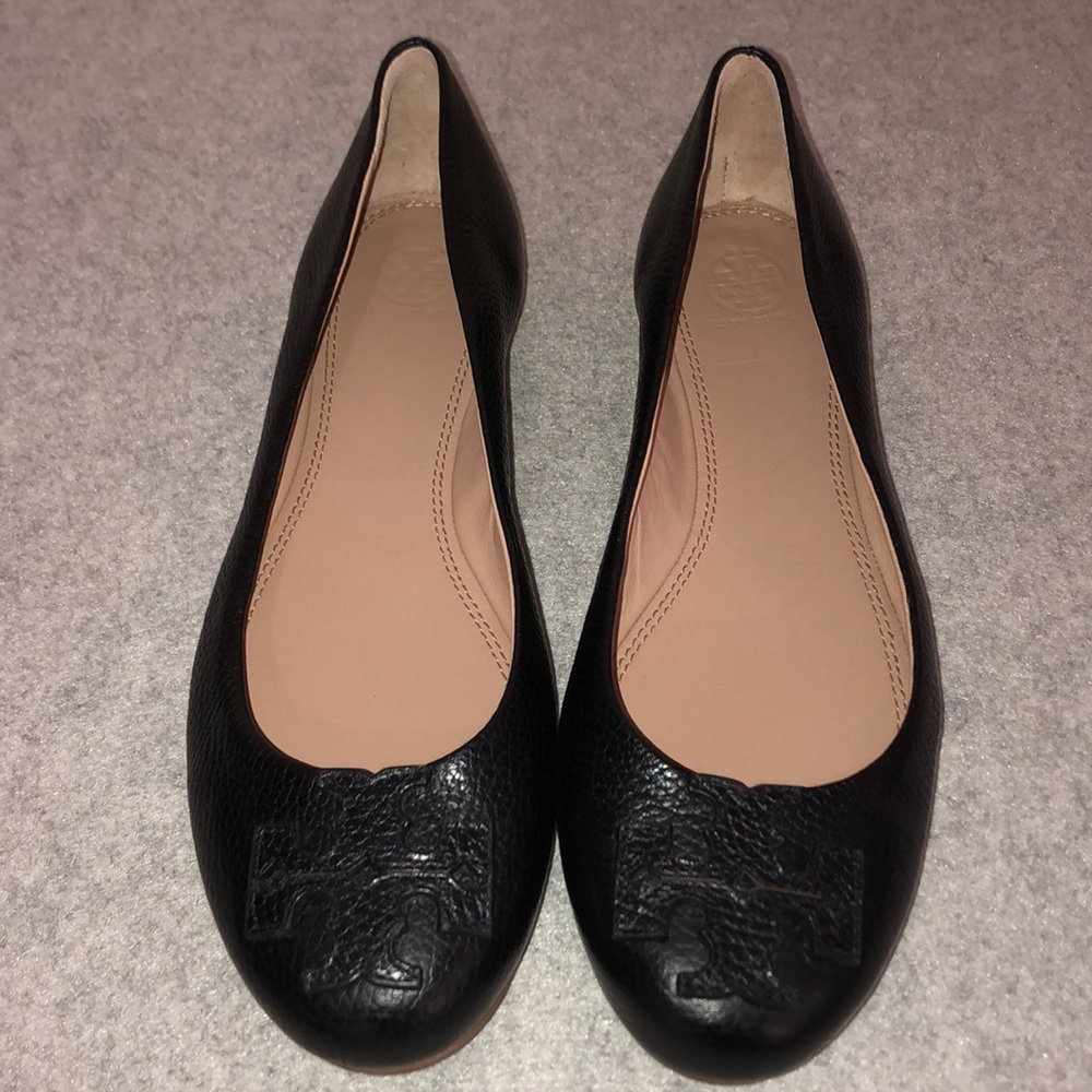 TOTY BURCH black leather flats 9 1/2